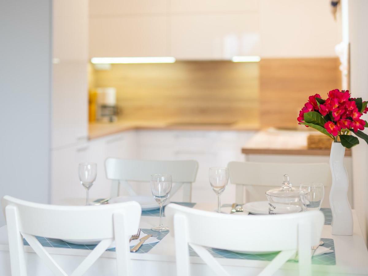 Apartament Happy Time Spa - Kolobrzeg Bagian luar foto